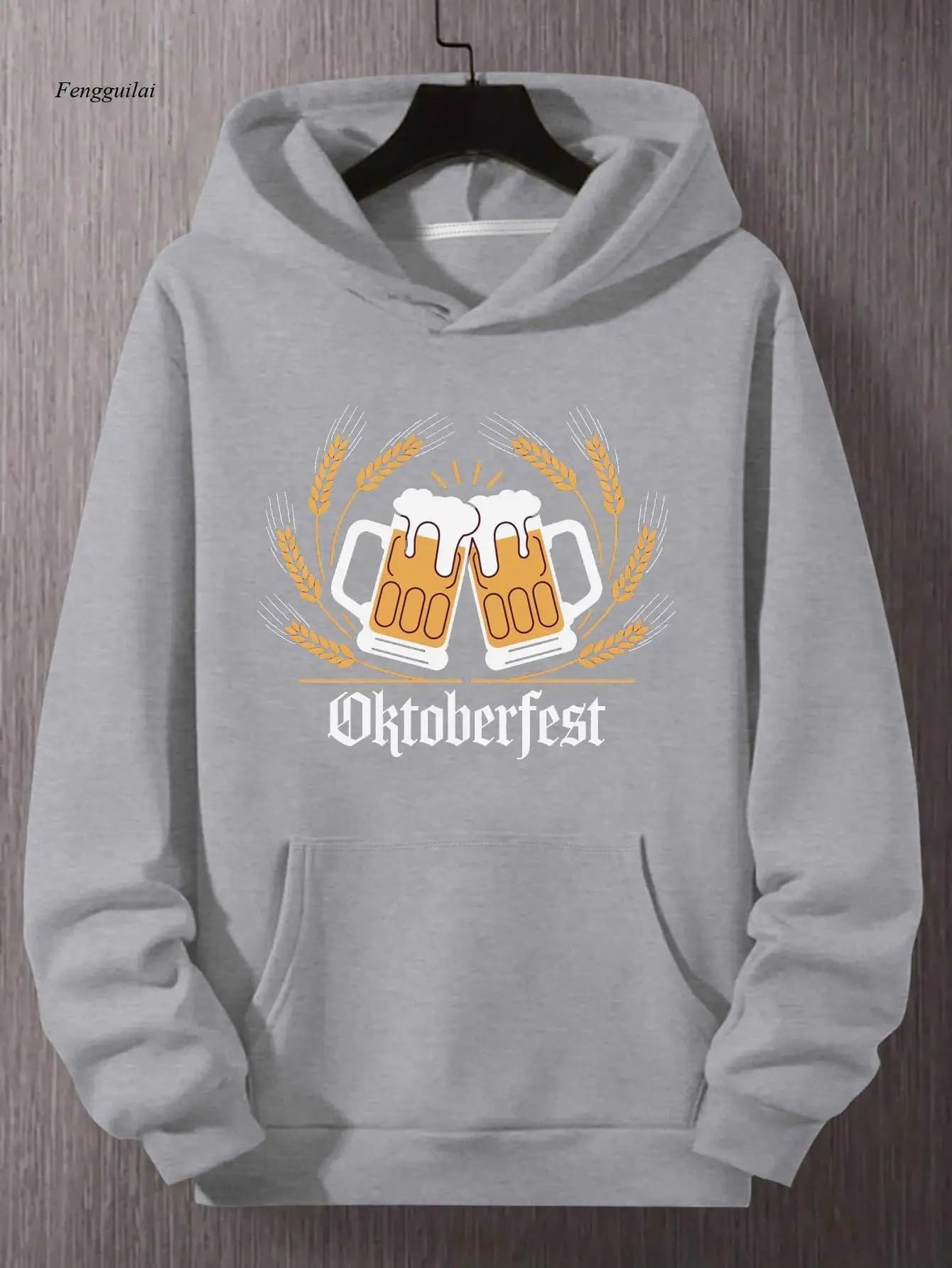 Felpa con cappuccio con stampa: verde con tazze da birra dorate e design bavarese bavarese
