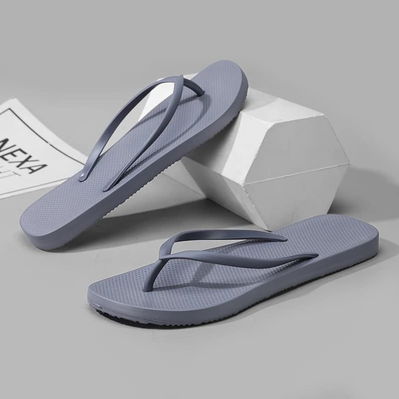 Men Flip Flops Indoor Bathroom Summer Beach Fashion Breathable Casual Man Beach Slippers Outdoor Sandal Slide Zapatillas Hombre
