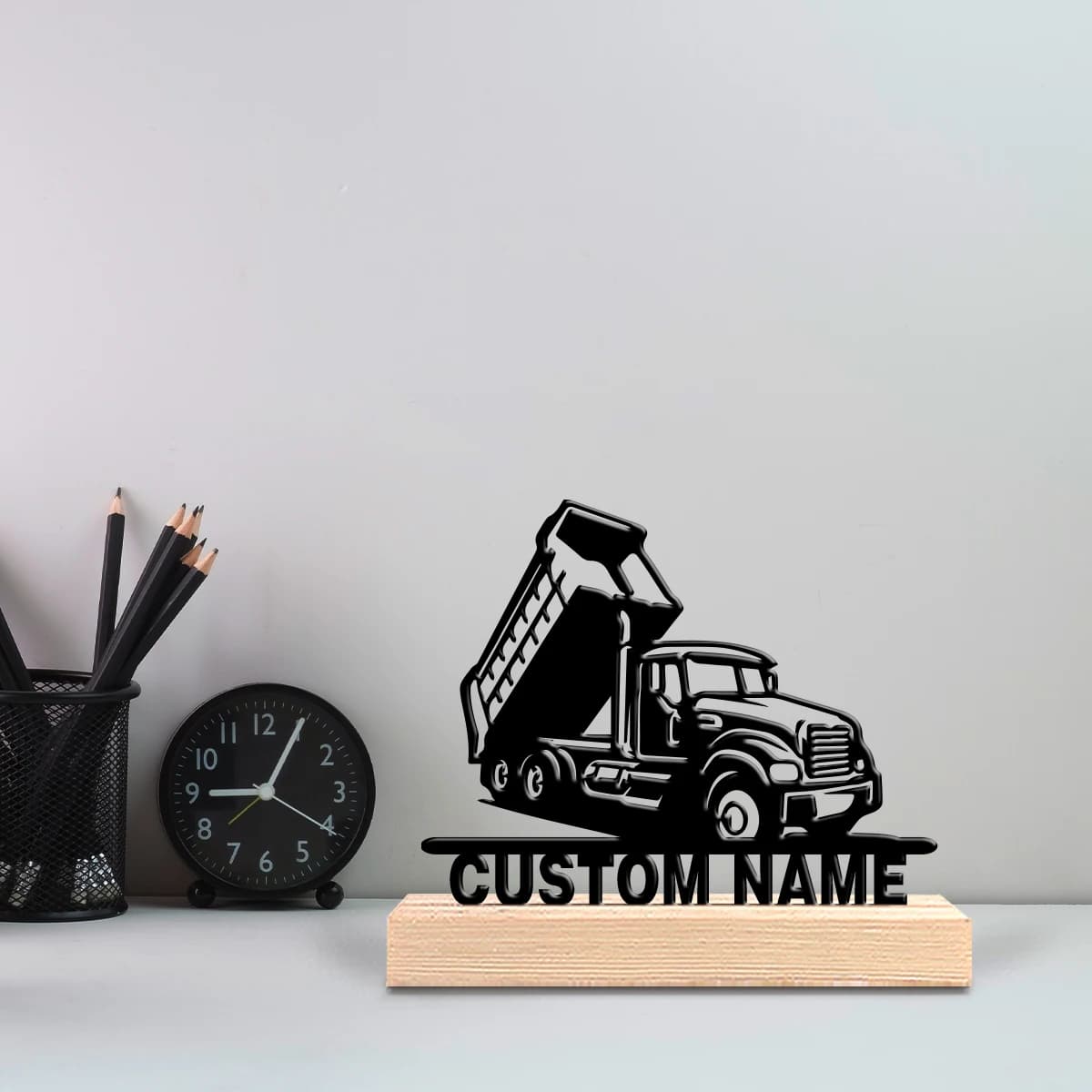 Statua in Metallo Personalizzata a Forma di Camion Ribaltabile con Base in Legno, Decorazione da Tavolo, Scultura da Scrivania per Campeggio