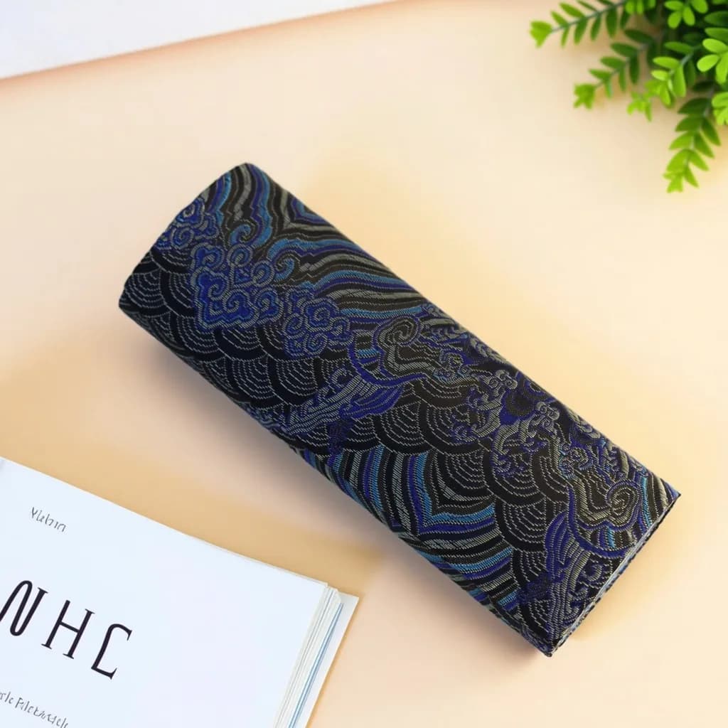 Embroidered Eyeglass Holder Compact Hard Eyeglass Storage Pattern Glasses Box Chinese Iron Eyewear Case For Backpack
