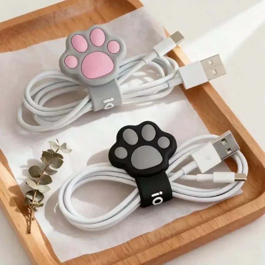 1pc Wire Organizer + 2pcs Cartoon Cat Paw Shaped Wire Organizers, Suitable For Organizing Earphones, Data Cables And Charging Cables. Portable And Practical Desktop Decoration Earphone Cable Ties. Spiral Design, Exquisite Craftsmanship.