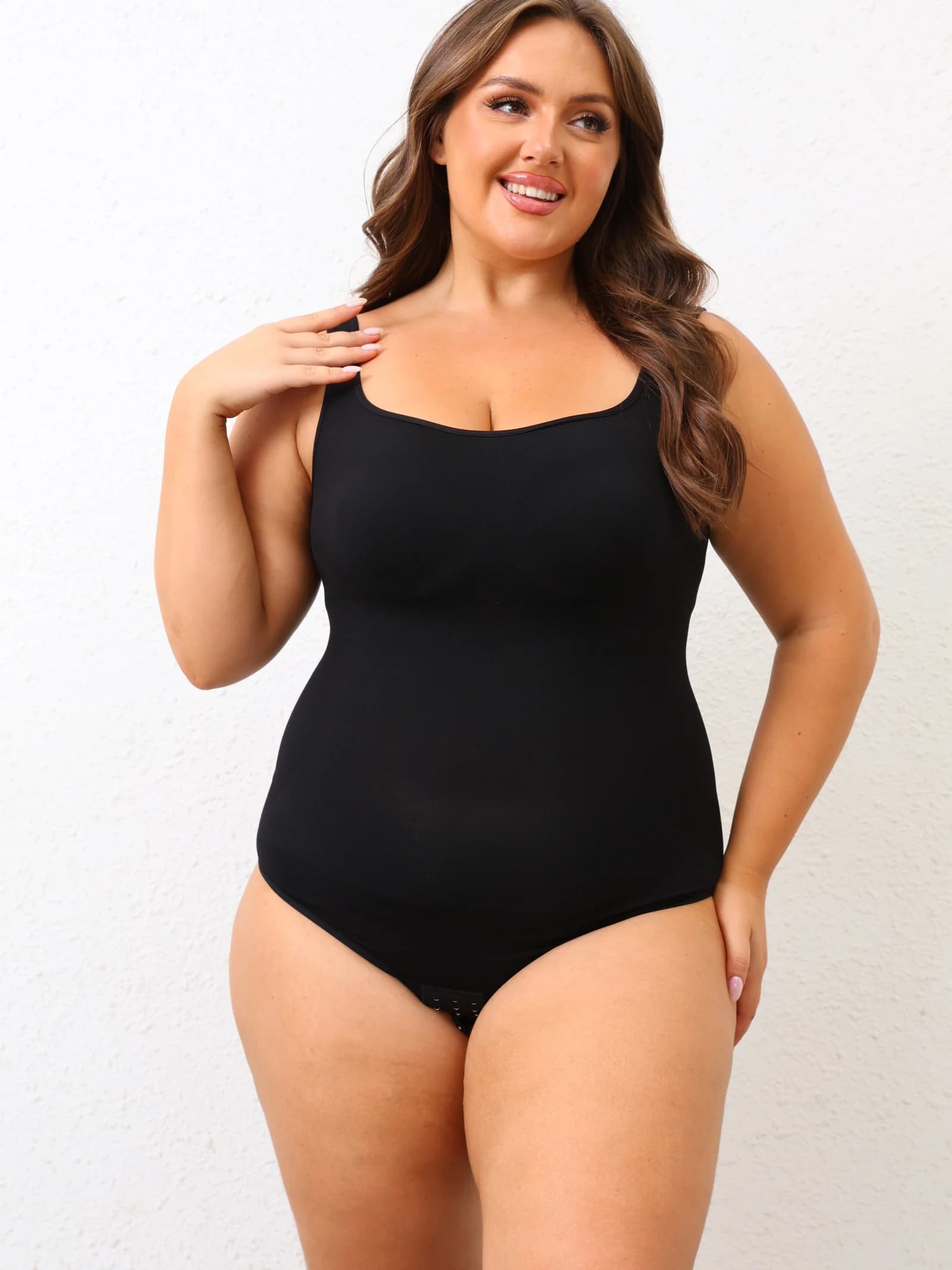 Underwear to sculpt the body of the abdomen with sling for women's corset seamless for hip lifting in a single piece of large size