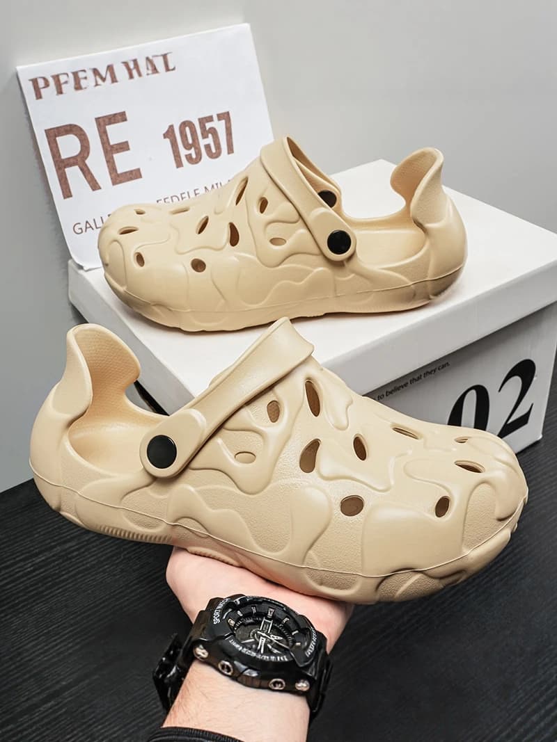 Scarpe da Acqua Estive da Uomo, Sandali Antiscivolo con Suola Spessa, Scarpe da Spiaggia Slip-On in EVA, Calzature Casual a Mezza Altezza