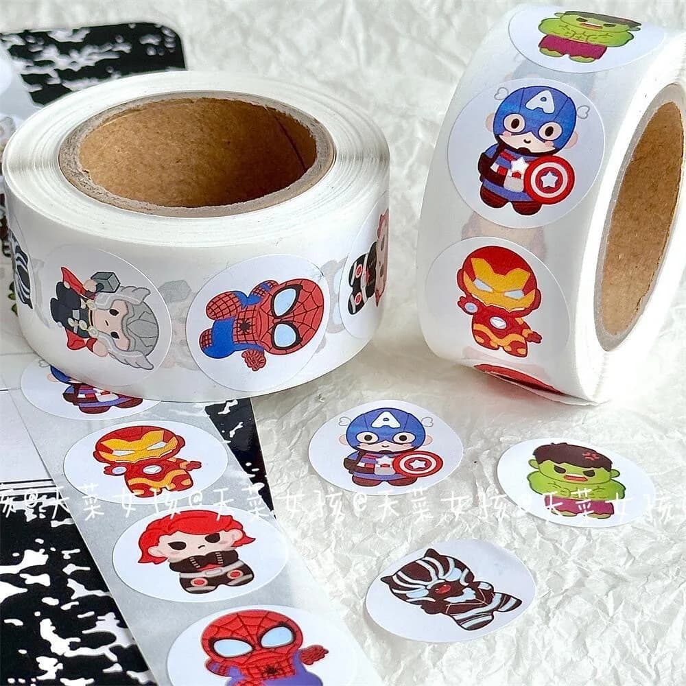 New 500 PZ Avengers Roll Sticker MV Decorative Seal Sticker Circular Alliance Hulk Steel Iron Man Wall decal Gift for Children Kawaii