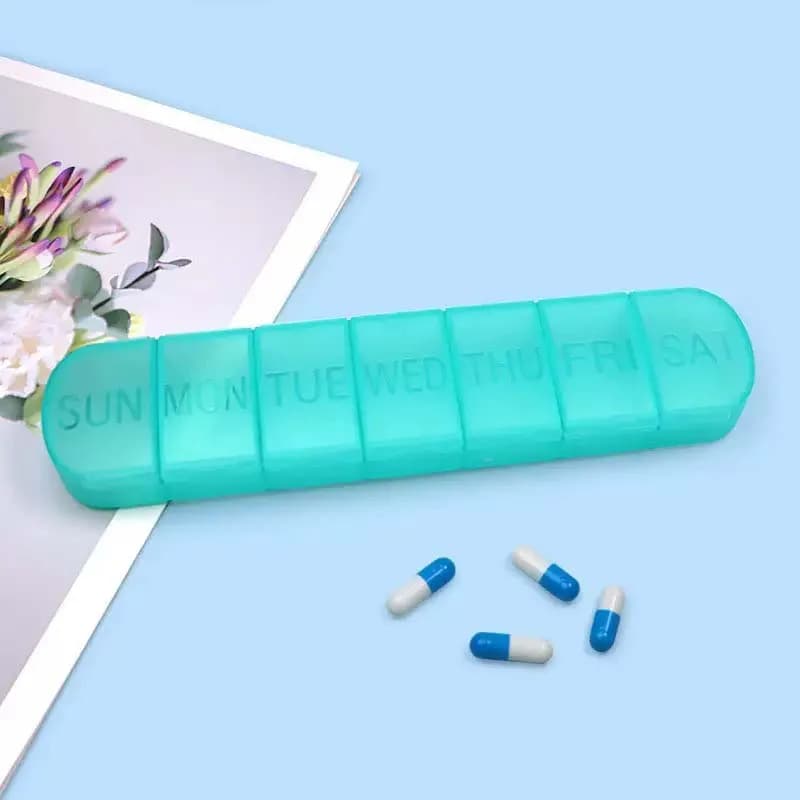 Organizzatore settimanale di pillole Custodia portatile per medicinali da viaggio Dispenser da 7 giorni Dispenser di farmaci Dispenser di vitamine e olio di pesce
