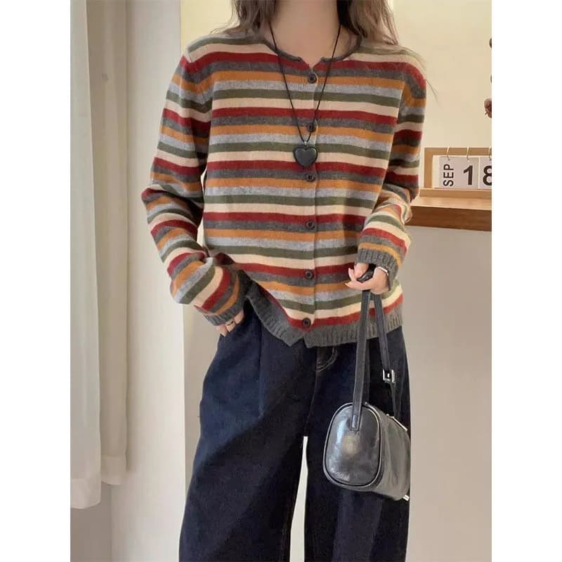 Round Neck Long Sleeve Color Striped Knitted Cardigan for Women in Autumn New Fashionable and Fashionable Sweater Jacket
