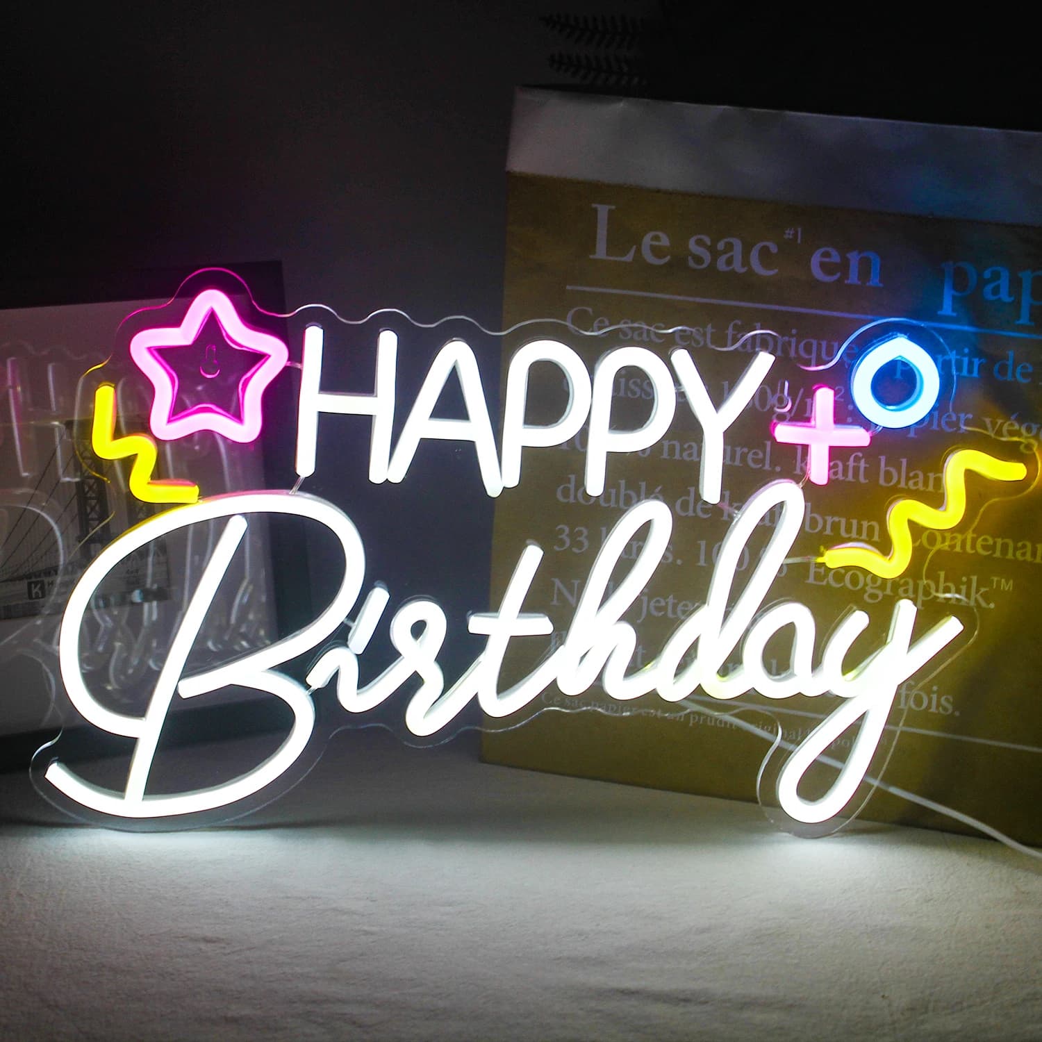 Buon compleanno Luce al neon LED Insegna Decorazione da parete per finestra Alimentata tramite USB per la festa di compleanno Design estetico luminoso per la camera da letto