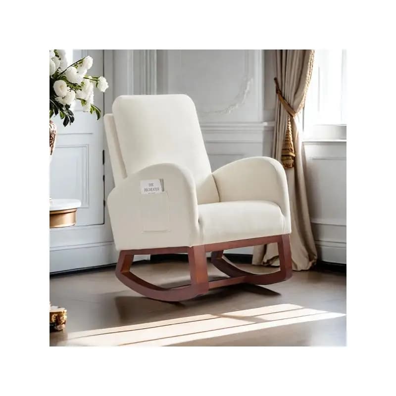 Sedia a dondolo beige in flanella con schienale alto e gambe marroni per uso interno