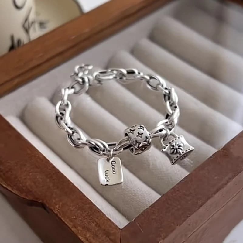 Lettera piccola serratura semplice coppia braccialetto per le donne Design Vintage di fascia alta senso gioielli moda vento freddo mano stringa