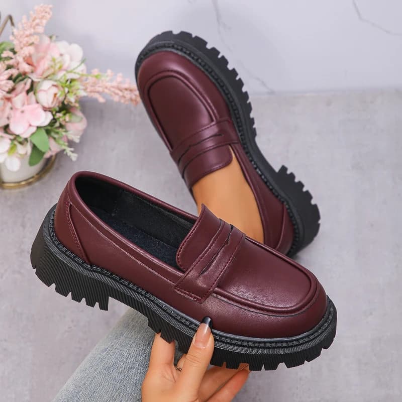 2025 Nuovo stile britannico alla moda appartamenti da donna fondo spesso mocassini casual punta tonda gomma poliuretanica primavera autunno scarpe basse