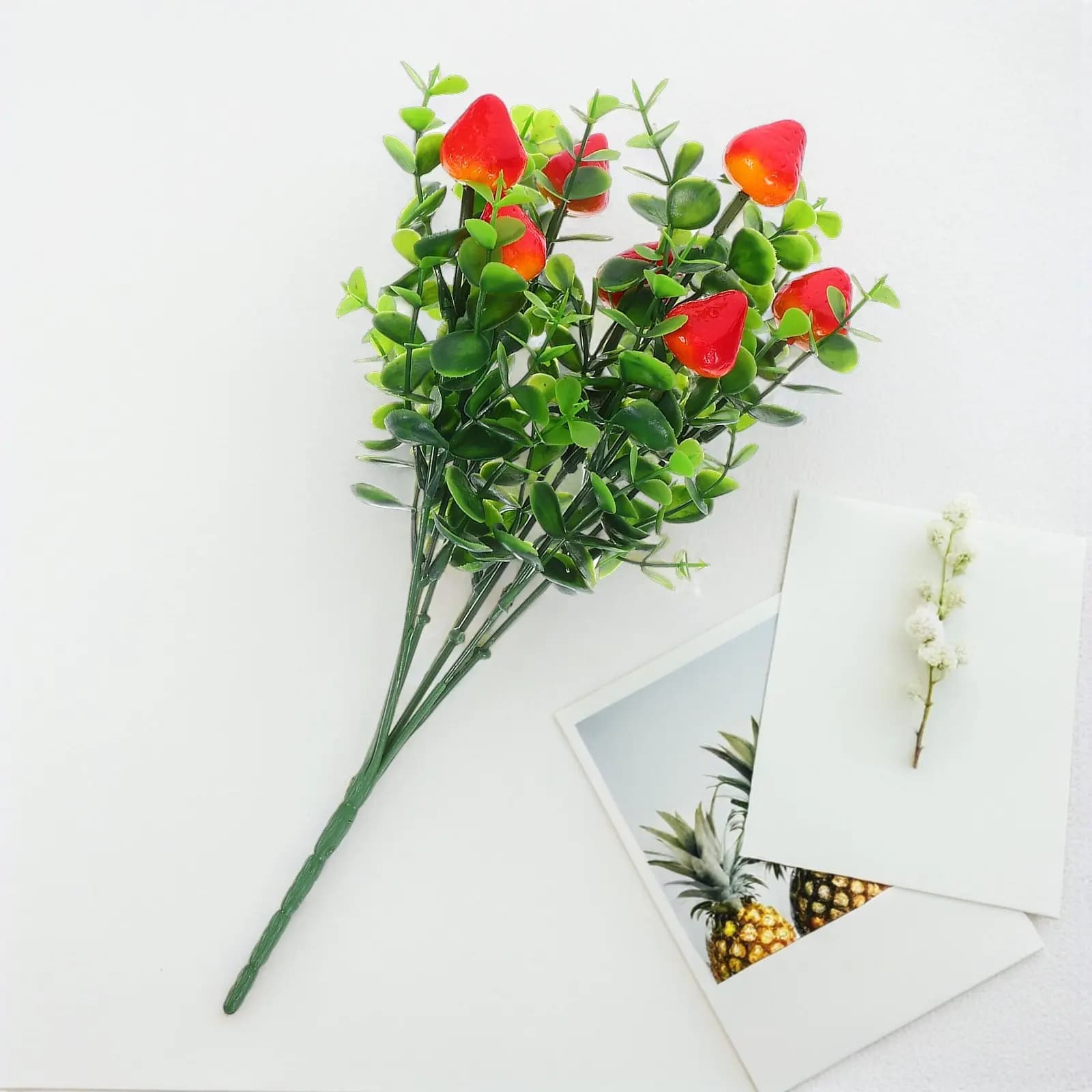 8Pcs Faux Eucalyptus Fruit Stems High Simulation Artificial Plants Branches for Living Room Bedroom Event Decor No Watering