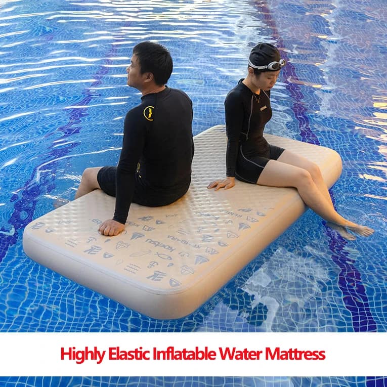 Materasso ad acqua gonfiabile multi-dimensione Tappetino da yoga altamente elastico Piattaforma galleggiante ad acqua gonfiabile in PVC disegnato a filo Intrattenimento fitness