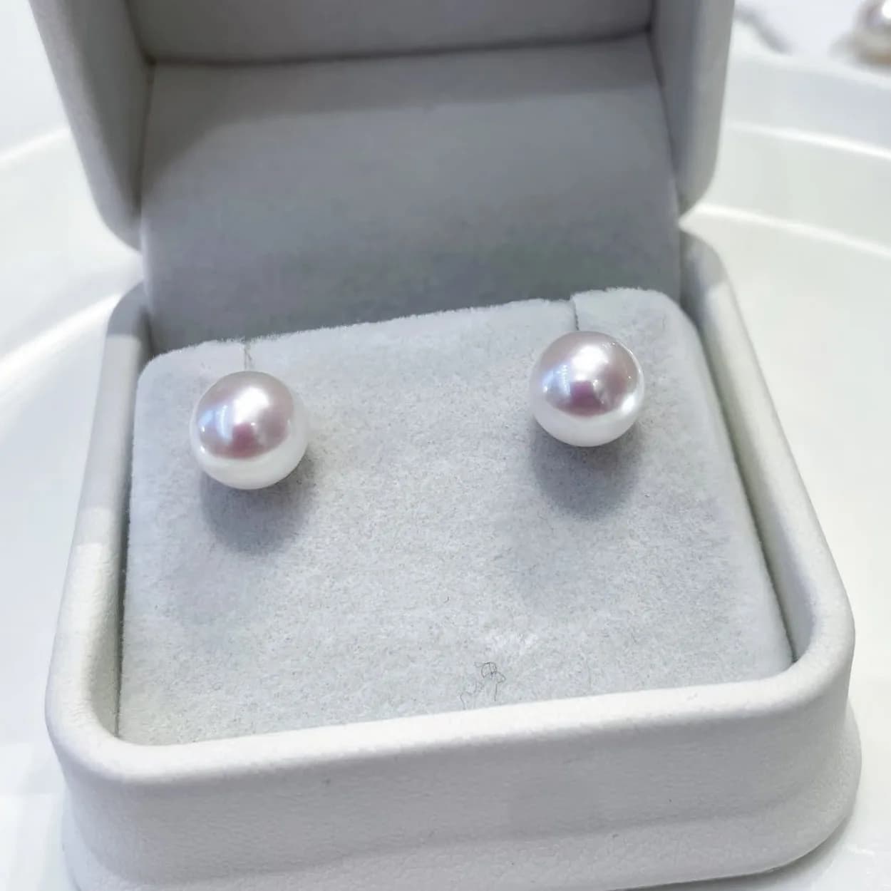 Orecchini di perle d'acqua dolce naturali da 8-9 mm, oro 18 carati rotondo forte lucentezza quasi impeccabile, regalo con borchie di perle premium