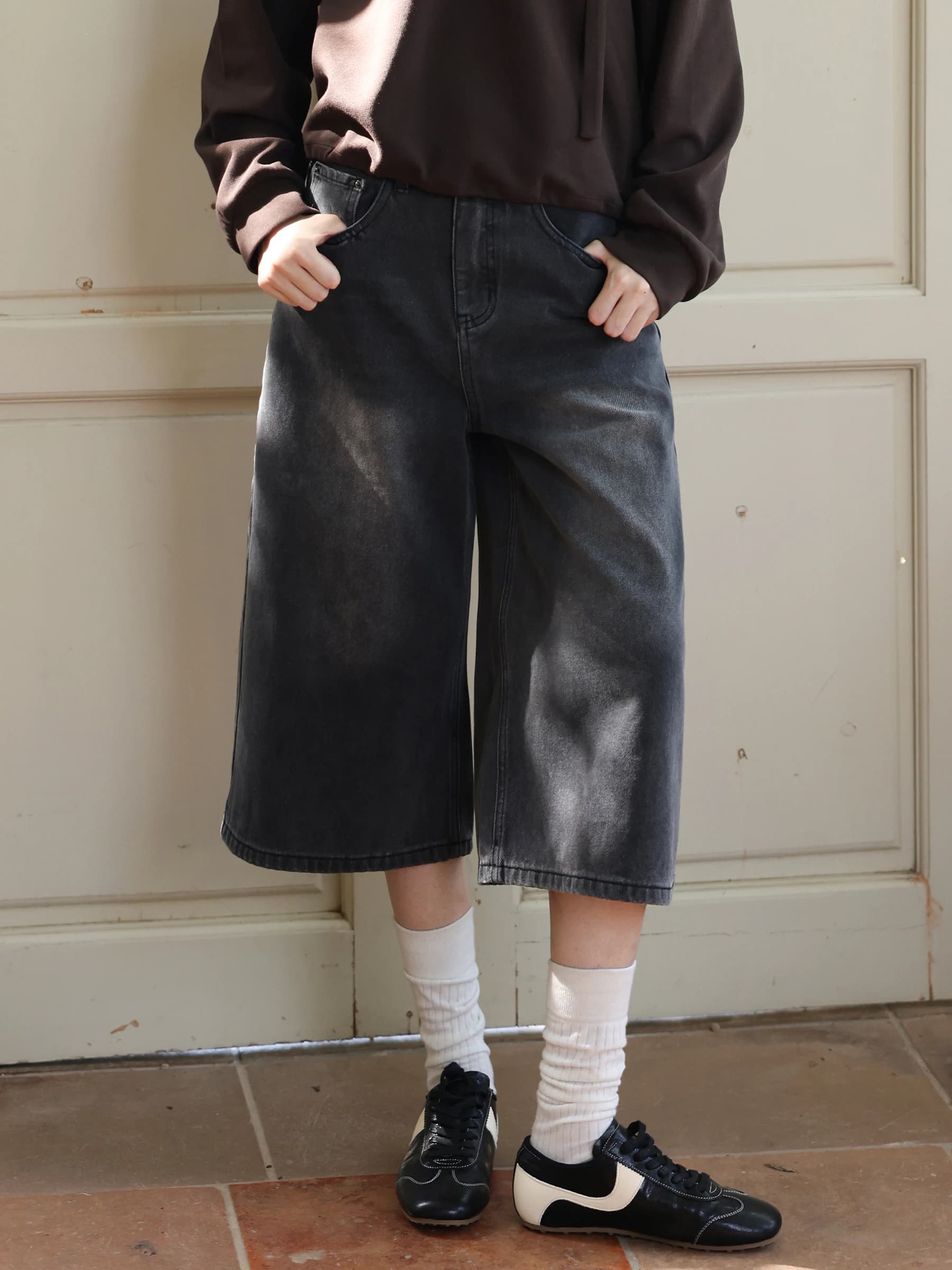 MUNNS Vintage Washed Distressed Denim Shorts Women's Loose Straight Leg Wide Leg mid Rise Cotton High Waist Pants
