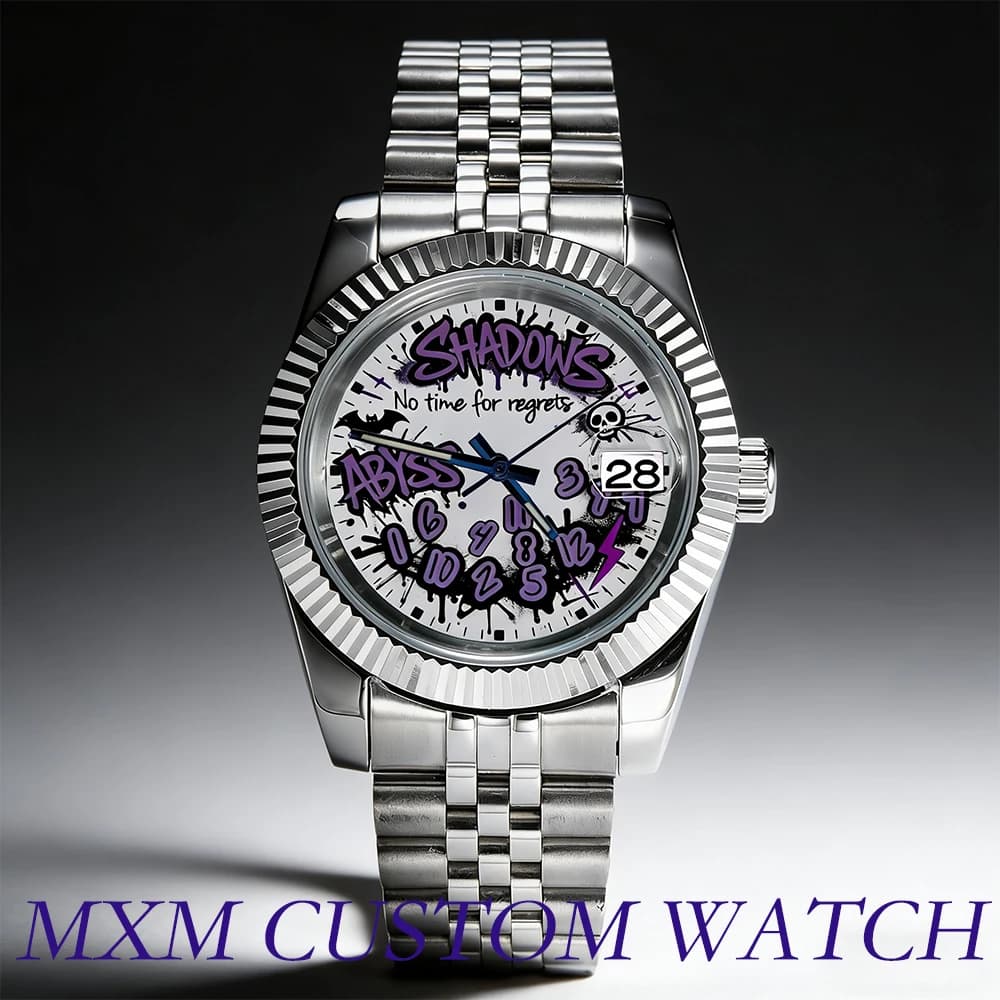 Orologio Graffiti di Lusso, Movimento NH35, Cassa 36mm/39mm, Quadrante Blu con Testo, Vetro Zaffiro, Impermeabile 10ATM