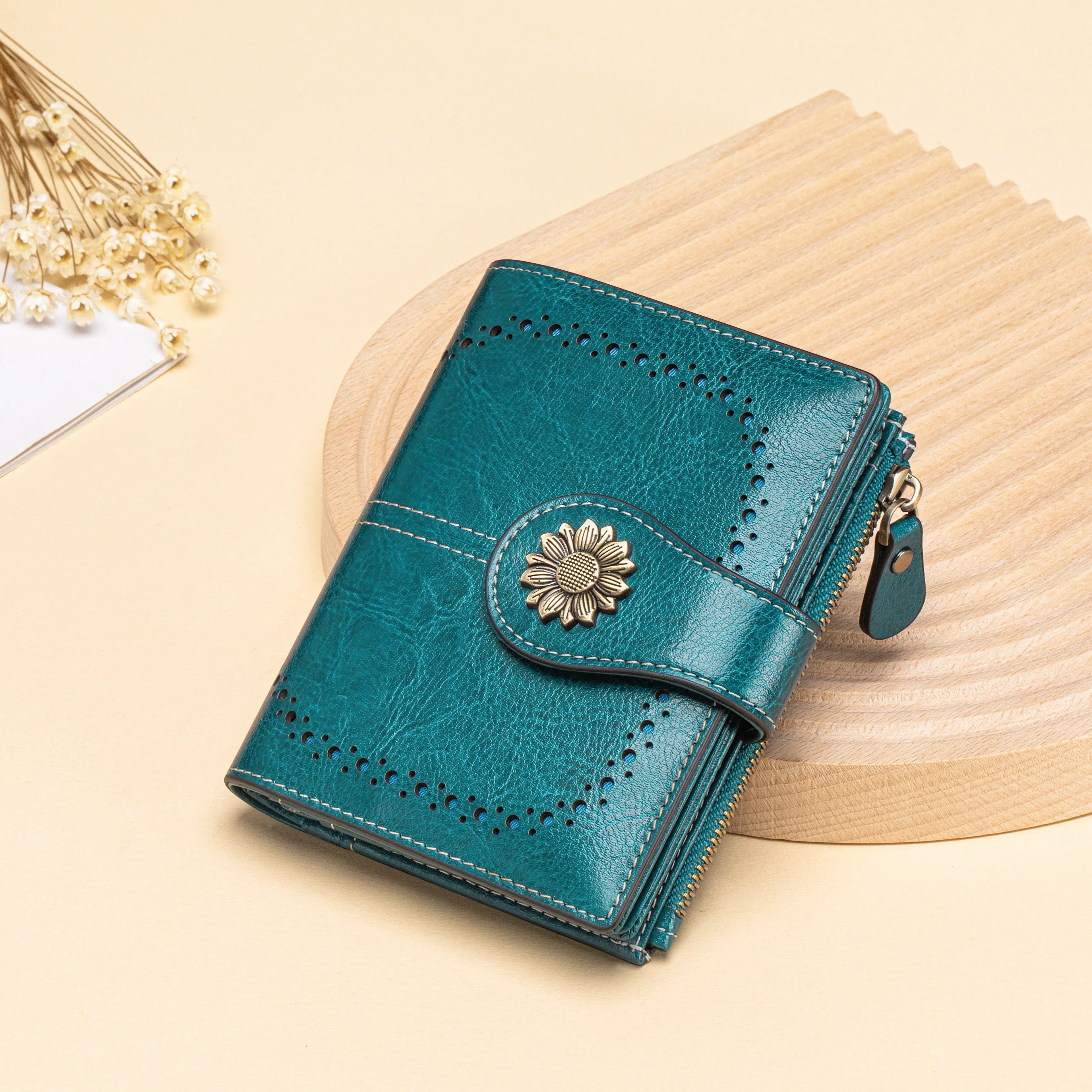 Portafoglio SCHLATUM in Vera Pelle per Donna con Tecnologia di Blocco RFID, Porta Carte di Credito Bifold