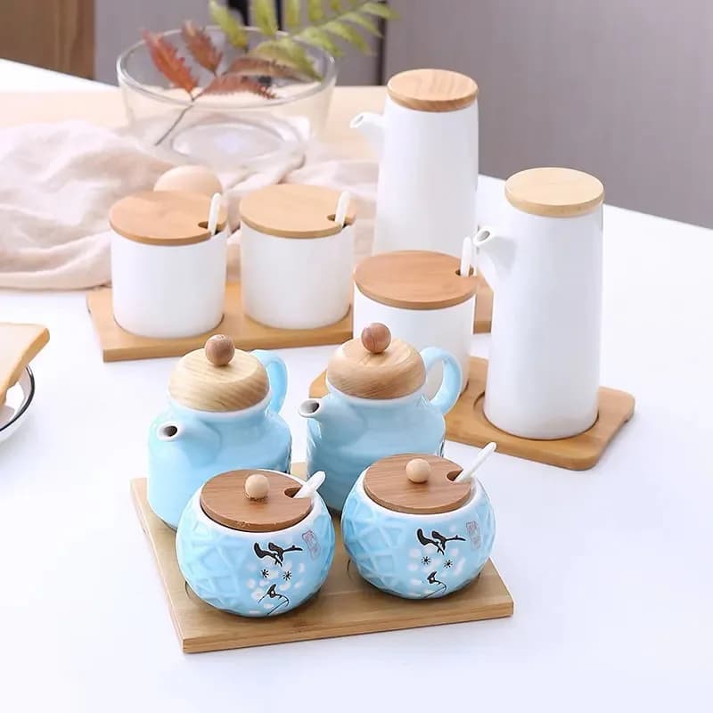 Bottiglia di condimento a tenuta stagna in ceramica Forniture da cucina Set di aceto per salsa di soia per uso domestico Saliera con coperchio