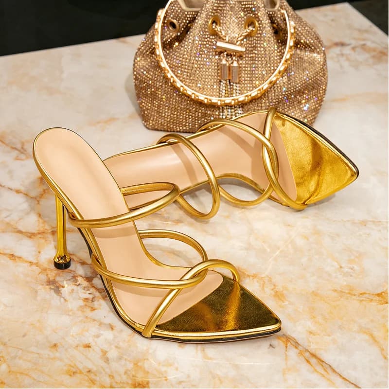 Golden fashionable women's heels shoes, high - heeled women's shoes, thin - heeled pointed - toe simple sandals