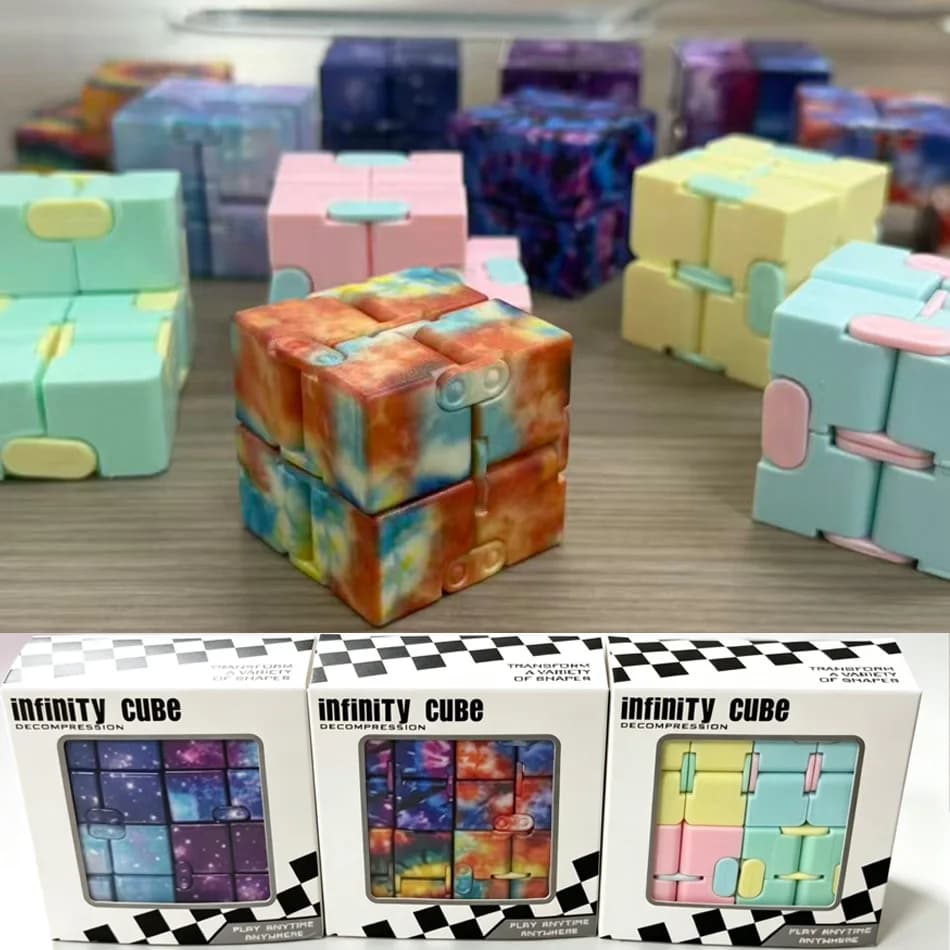 Set di 4 Cubi Puzzle Antistress, Giocattoli Divertenti per Adulti, Cubo Infinito, Giochi Sensoriali per Bambini, Regalo Speciale