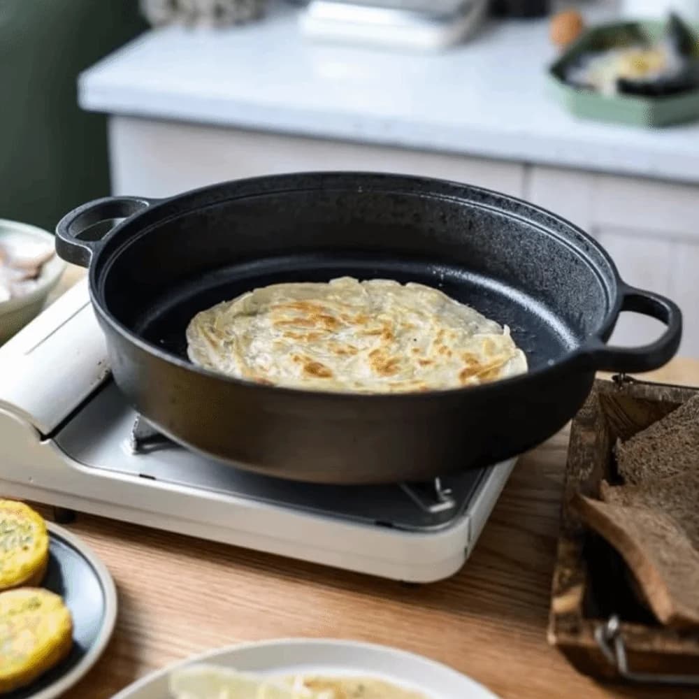 Heavy duty non-stick cast iron pan, without coating, with double handle, for iron-fry, flat bottom, wok thickened for stove