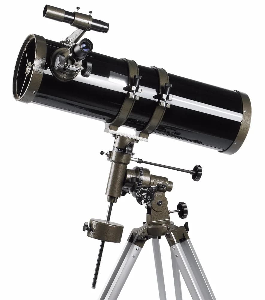 Reflective Astronomical Telescope with Treppiede