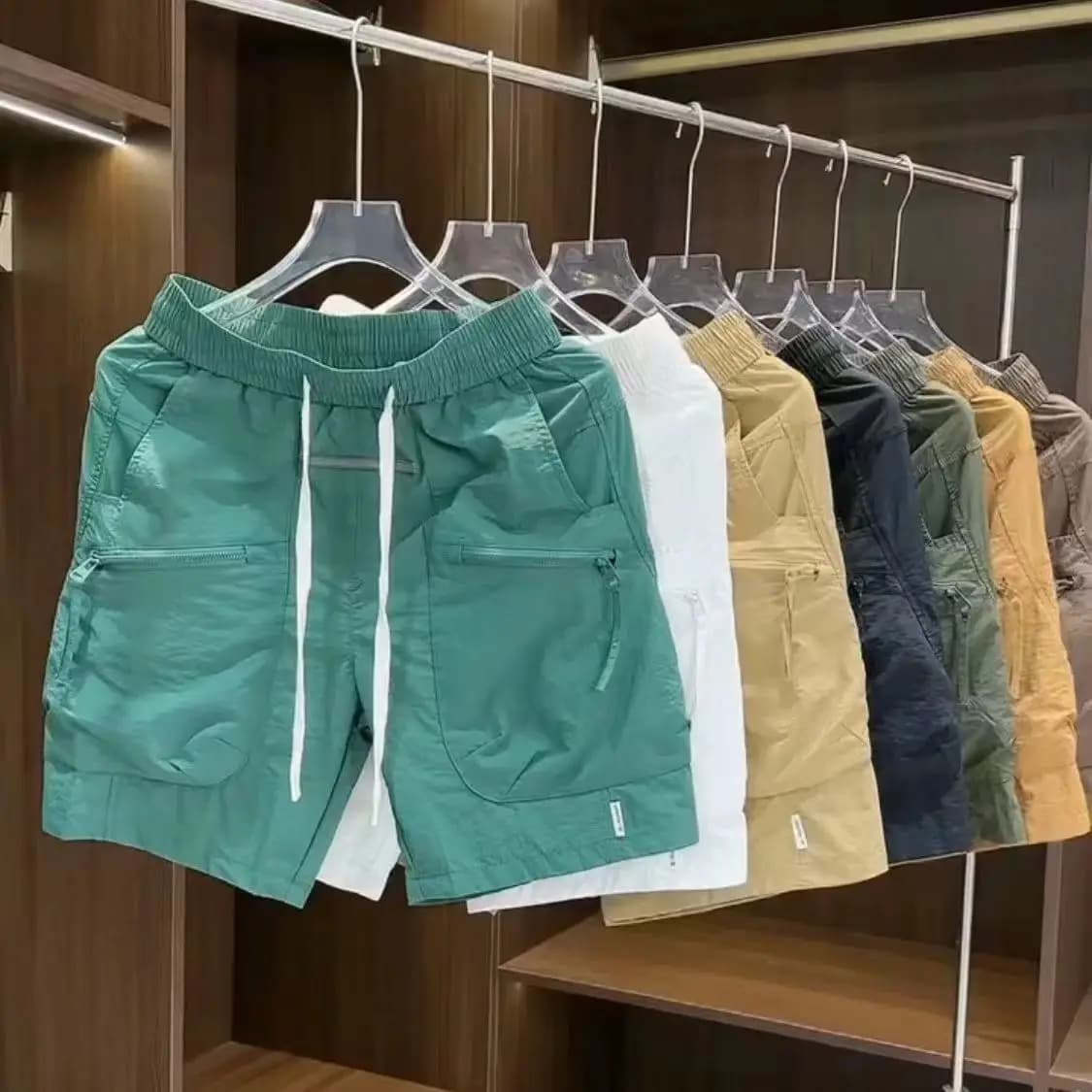 Pantaloncini giapponesi Moda uomo All-Match Marchio di moda Pantaloni da lavoro casual Pantaloni ad asciugatura rapida Pantaloncini dritti larghi Pantaloncini da palestra