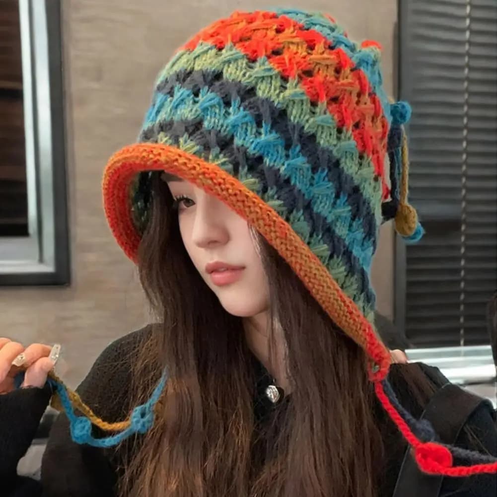 Berretto invernale da donna lavorato a maglia con palla di peluche Decor elastico spesso autunno nappa cappello invernale cappello di protezione per le orecchie con cappuccio caldo cavo