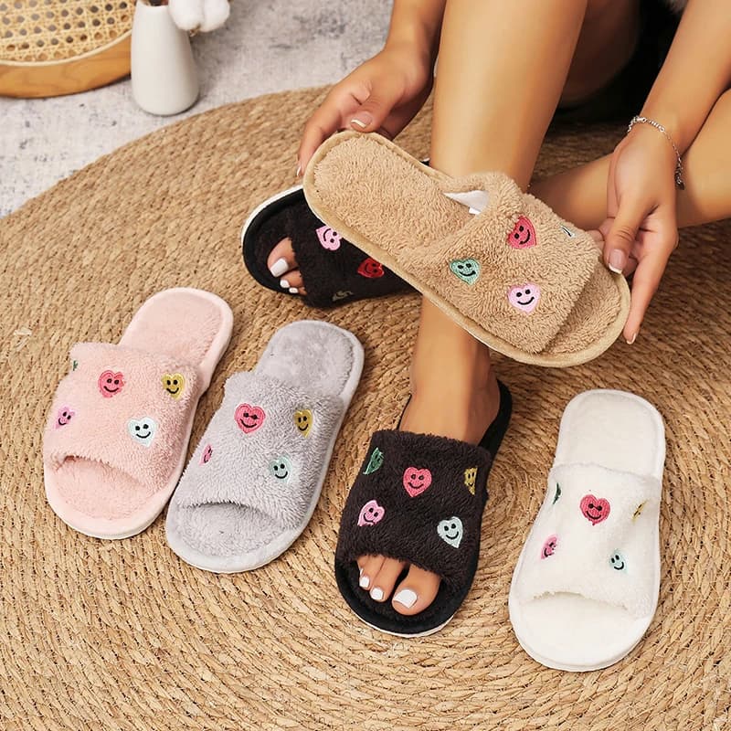 Heart Smile Fluffy Slippers Women Flats Home Autumn Winter Designer Shoes Girls Indoor Fuzzy Fur Slides Soft Non-Slip Open Toe