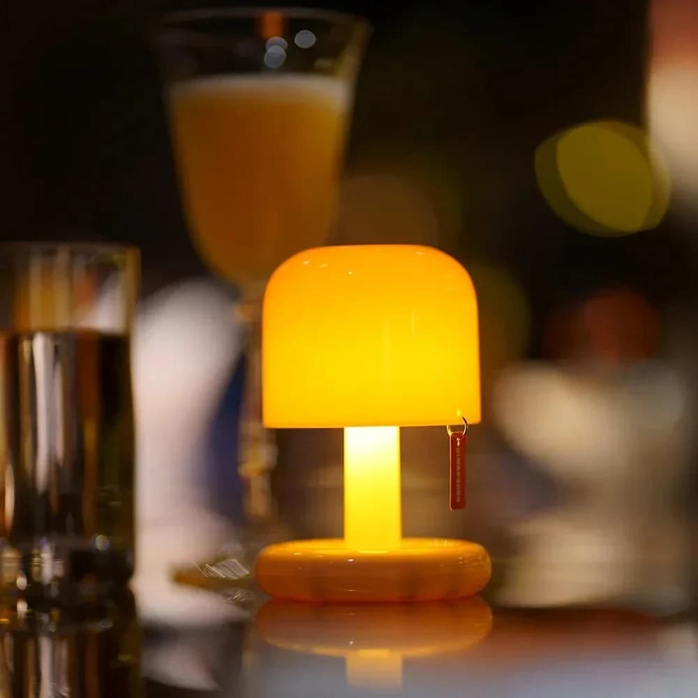 Lampada da tavolo a LED con luce notturna al tramonto Mini USB ricaricabile da scrivania Comodino Camera da letto Bar Arredamento della stanza Atmosfera Luce d'atmosfera minimalista