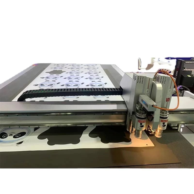 CYCP002 Piccola taglierina per vinile con plotter Mini formato 600x800mm Taglierina per adesivi con grafica CNC