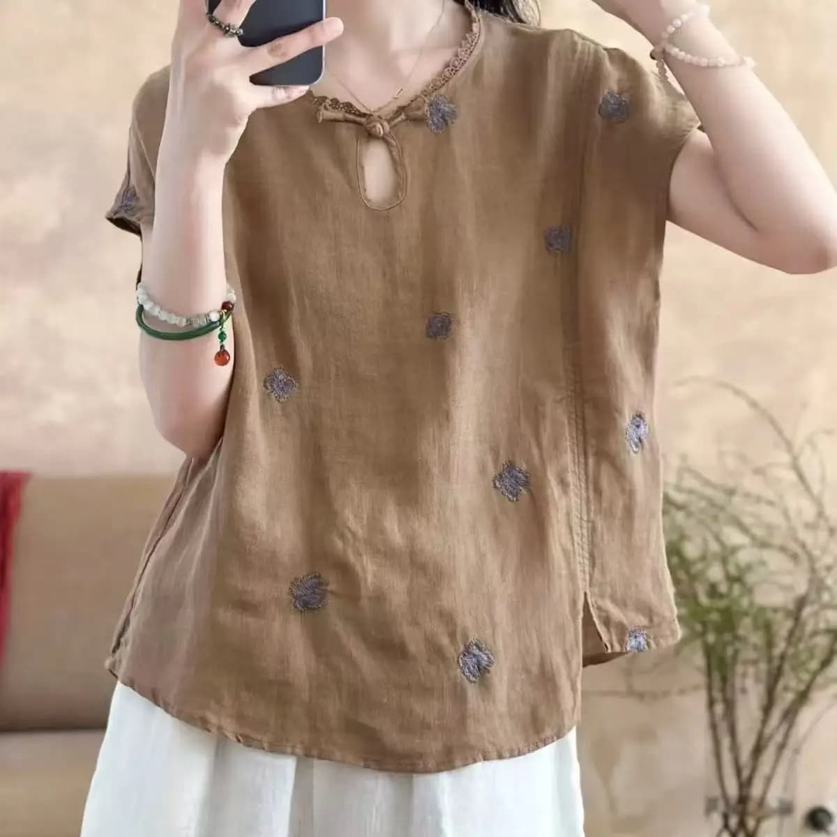 New Chinese Style Embroidered Cotton Linen round Neck Base Shirt Women's plus Size Spring Summer New Arrival T-shirt