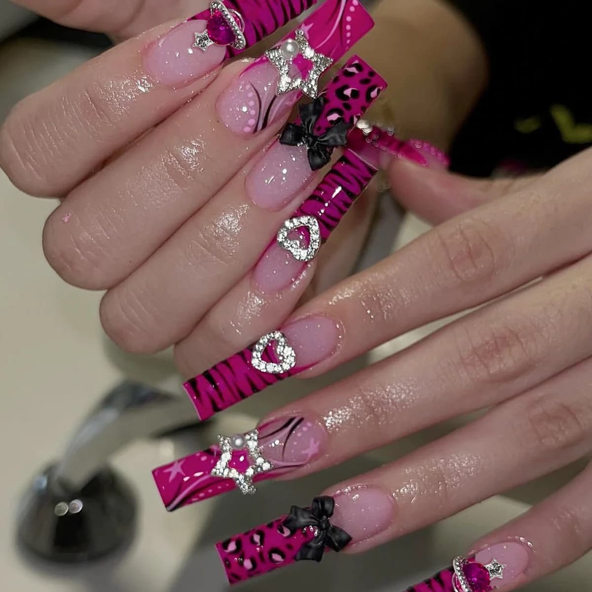 24Pcs fake nail art, sweet and cool, spicy girl, long water pipe, leopard print, pearl star, love planet, anniversary gift, perfect gift for women, birthday gift, holiday gift