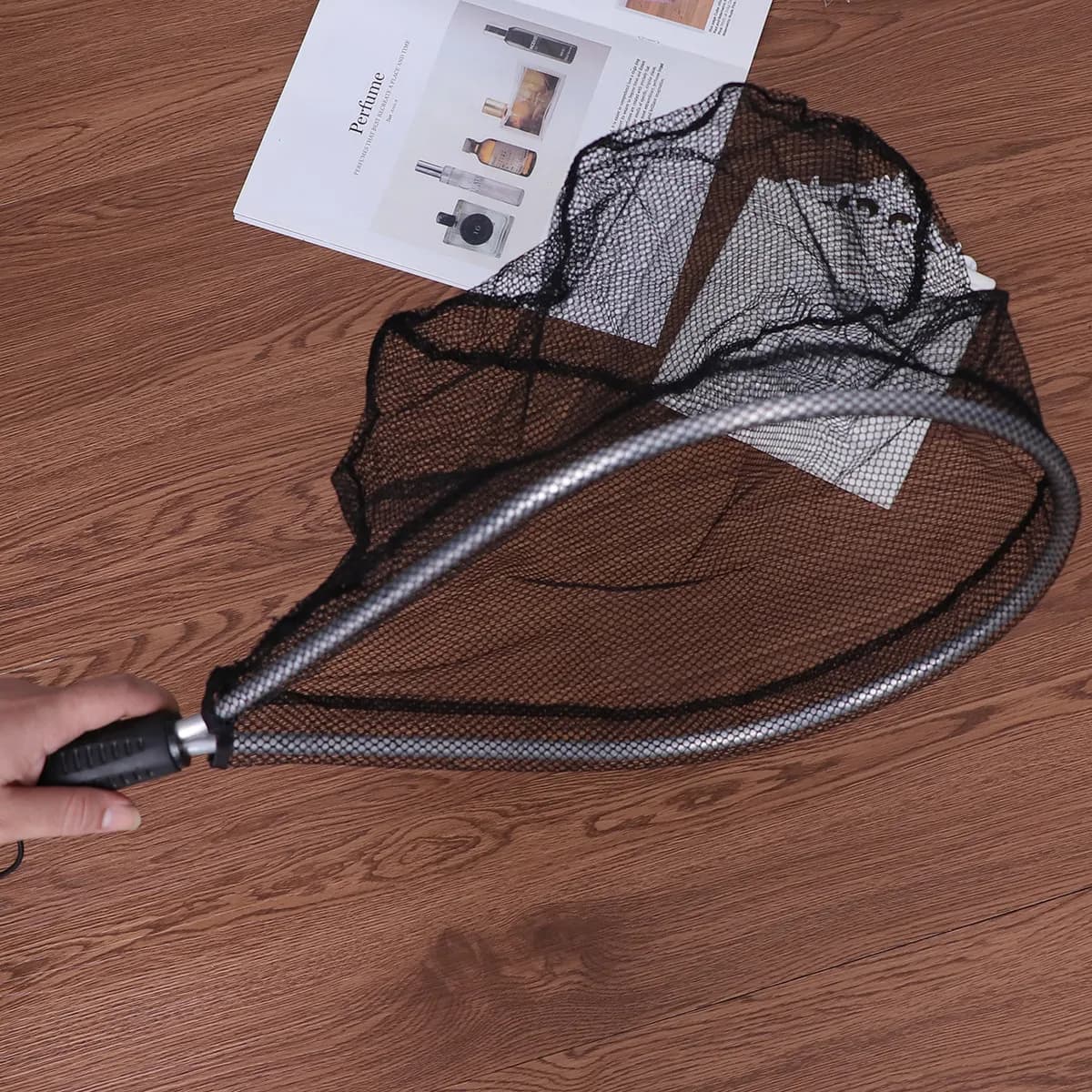 Mini Rete da Pesca Portatile per Lago e Stagno, Design Delicato per Cattura e Rilascio, Leggera e Compatta con Manico Robusto, Nera