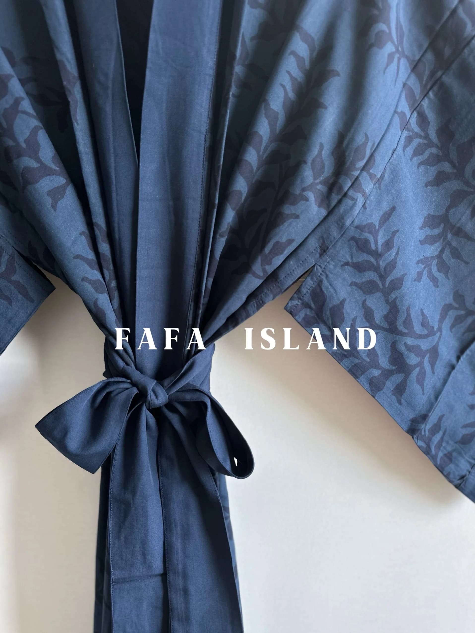 Abito Midi Floreale in Cotone Stile Kimono Giapponese con Apertura sulle Maniche, Fatto a Mano, Stile Batik, Vita Alta, Moda Donna