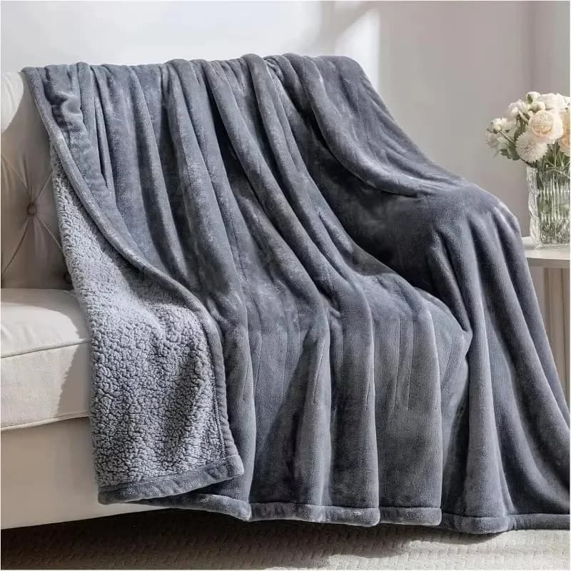 Coperta Elettrica Riscaldata con 6 Livelli di Calore e 10 Opzioni di Timer, Materiali in Flanella e Sherpa, Lavabile, Regalo Perfetto per il Freddo