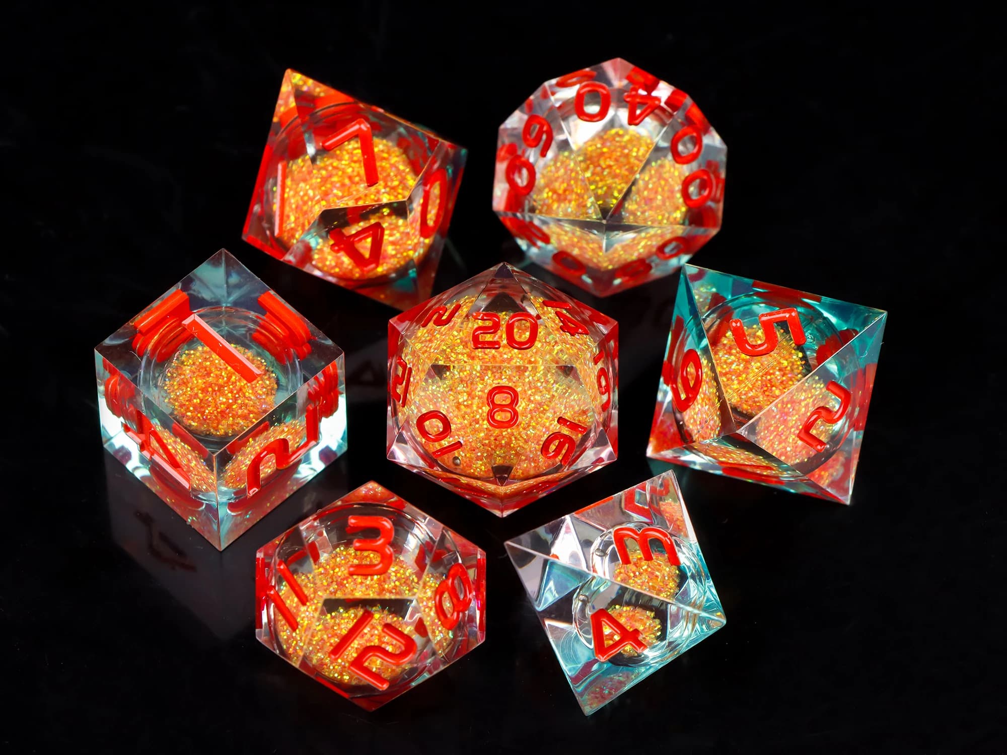 Set di Dadi DND con Nucleo Liquido, Set di 7 Dadi in Resina con Bordi Affilati per Dungeons and Dragons, Dadi Poliedrici D&D Fatti a Mano per RPG