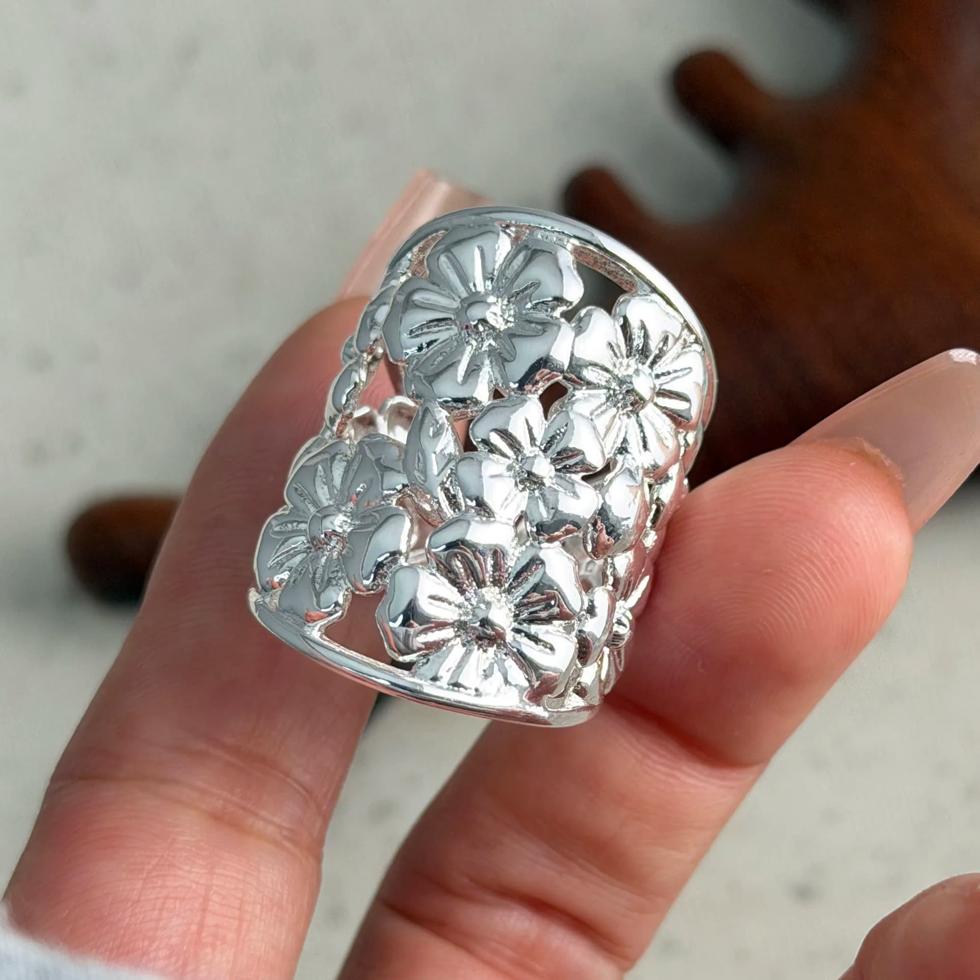 925 Sterling Silver Rings for Women Couple Minimalist Handmade Simple Wide Flower Ring Fine Jewelry Gift Prevent Allergy