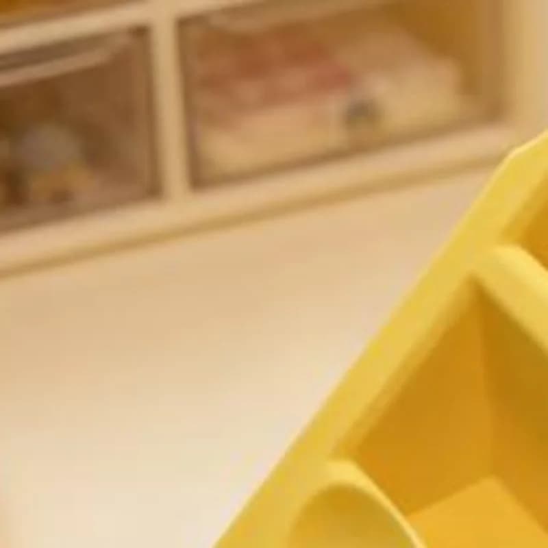Organizzatore per Oggetti Vari, Porta Telecomandi e Portapenne Creativo a 3 Scomparti, Salvaspazio, per Scrivania e Camera da Letto
