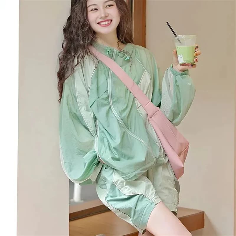 2025 New set of sun protection suits for summer sports a complete set of summer clothes Set of two pieces WesternStyle solar protection shirt with hood