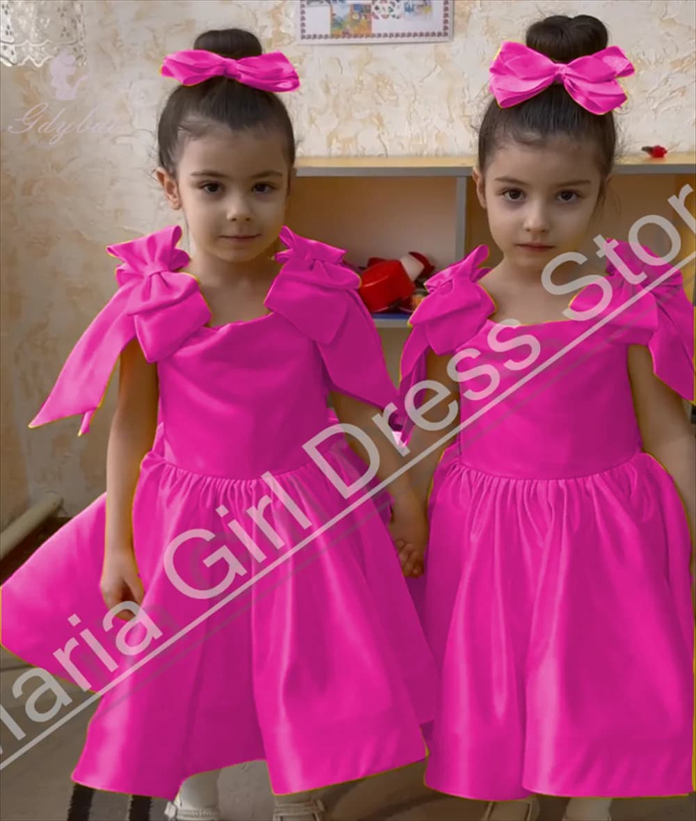 Abito per bambini con fiocco in raso rosso rosa e fiore, lunghezza al ginocchio, elegante primo sacramento, damigella d'onore, cena di compleanno personalizzata