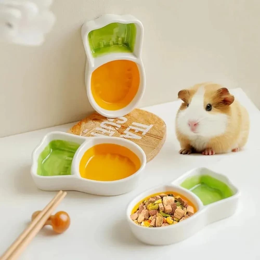 Carrot Shape 2-in-1 Small Pet Bowl Separated Anti Chew Food Water Basin for Hamster Hedgehog Cage Accessories