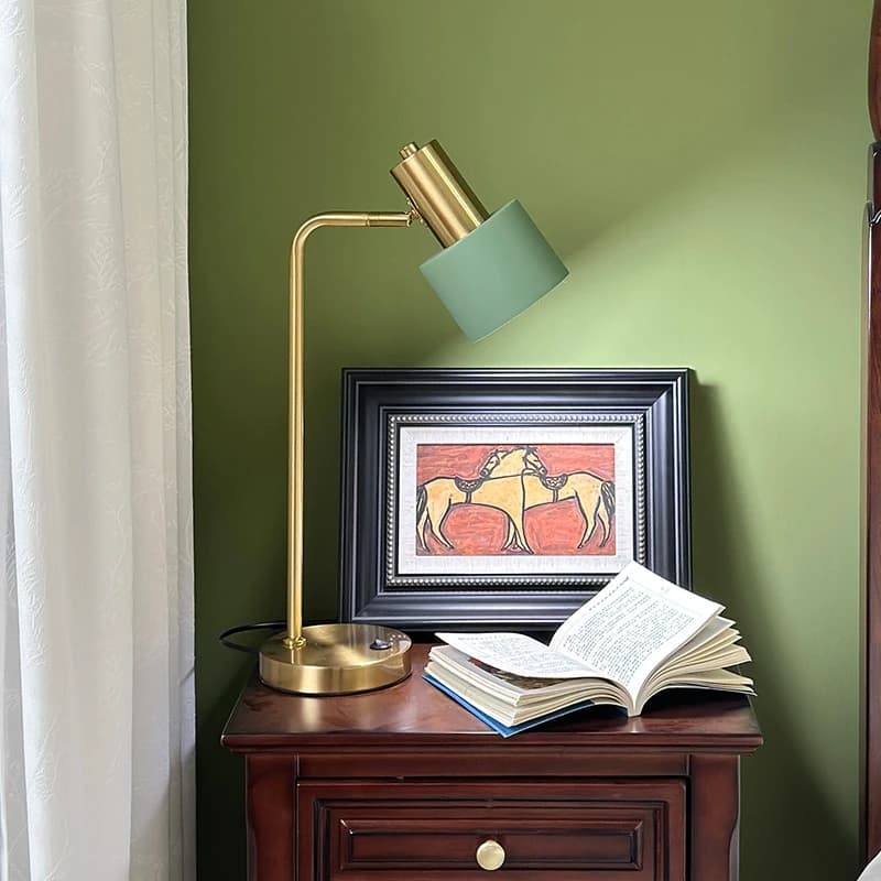 Lampada da lettura nordica sul comodino, camera da letto, studio, scrivania, camera d'albergo, luce a LED, ufficio, studio, lettura, protezione per gli occhi