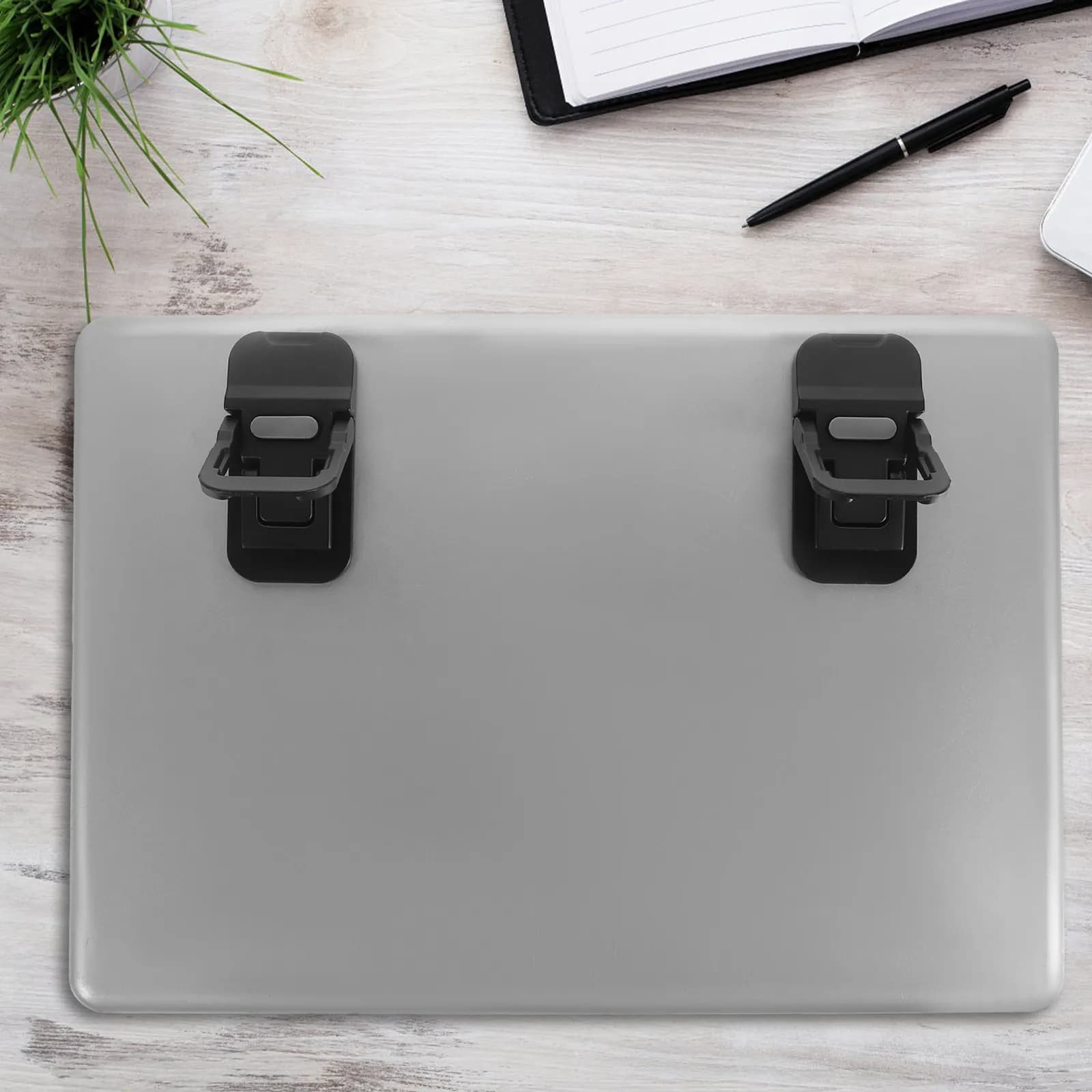 Supporto per laptop pieghevole in lega di alluminio, ergonomico, portatile, con pad di raffreddamento per scrivania e spazio di lavoro (2 pezzi)
