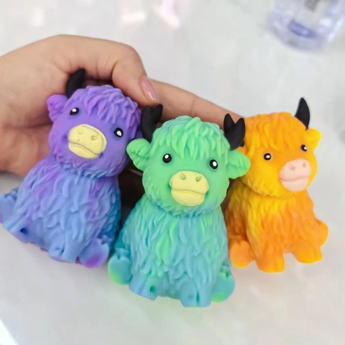 Cute Cartoon Highland Cow Squeeze Fidget Toy, Soft Elastic Silicone Highland Cattle Stress Relief Squishy Toy, Kawaii Multi-Color Animal Sensory Toy for Kids Adults