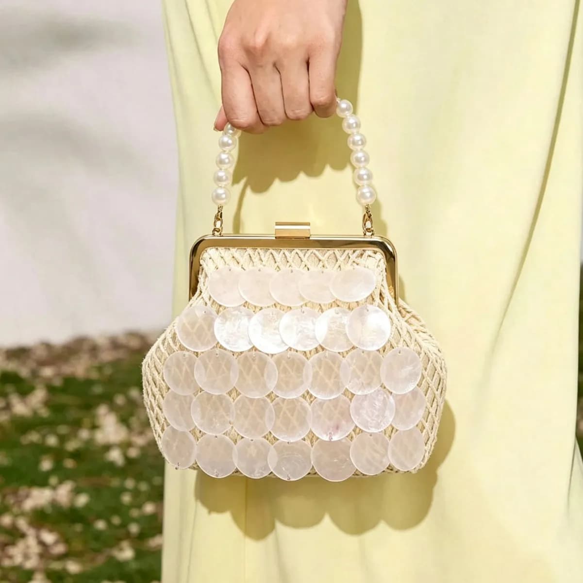 Fishing net shell bag women's bag new mica slice tassel clip bag pearl handbag holiday trend