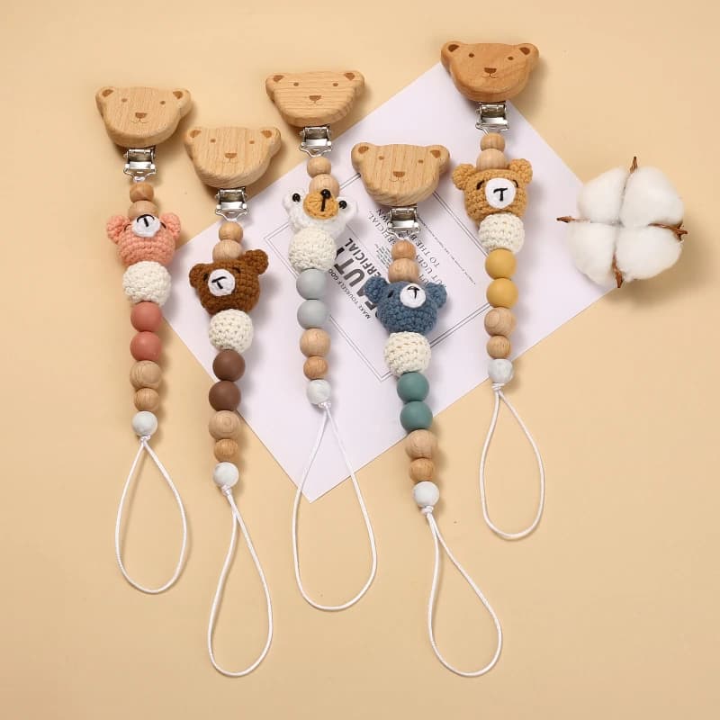 Clip per ciuccio in legno di faggio per bambini Animale del fumetto Perline all'uncinetto Catena per capezzoli in silicone per massaggiagengive Giocattoli infermieristici Catena per ciuccio per bambini