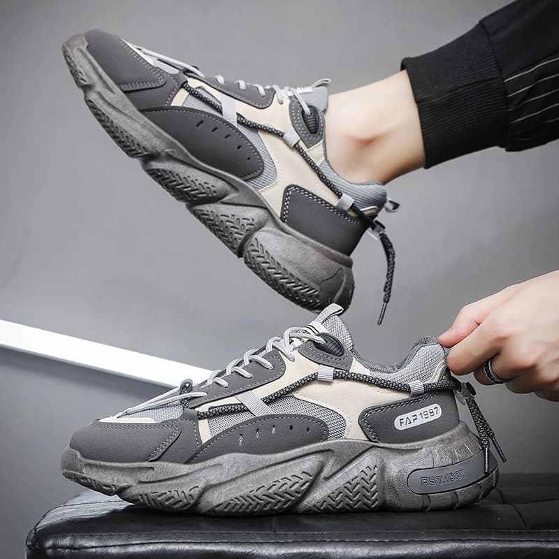Scarpe da Corsa Traspiranti in Mesh per Uomo, Antiscivolo e Resistenti all'Usura, per Lavoro, Sport e Casual, Stile Trendy per Giovani