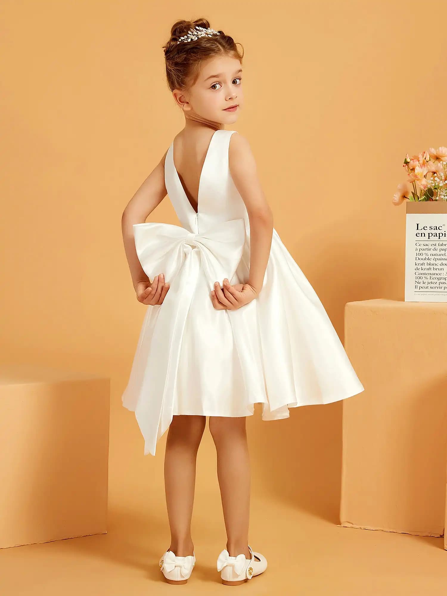 Elegante Abito da Damigella Senza Maniche in Raso Personalizzato, Vestito per Feste di Compleanno, Matrimoni e Prima Comunione per Bambine