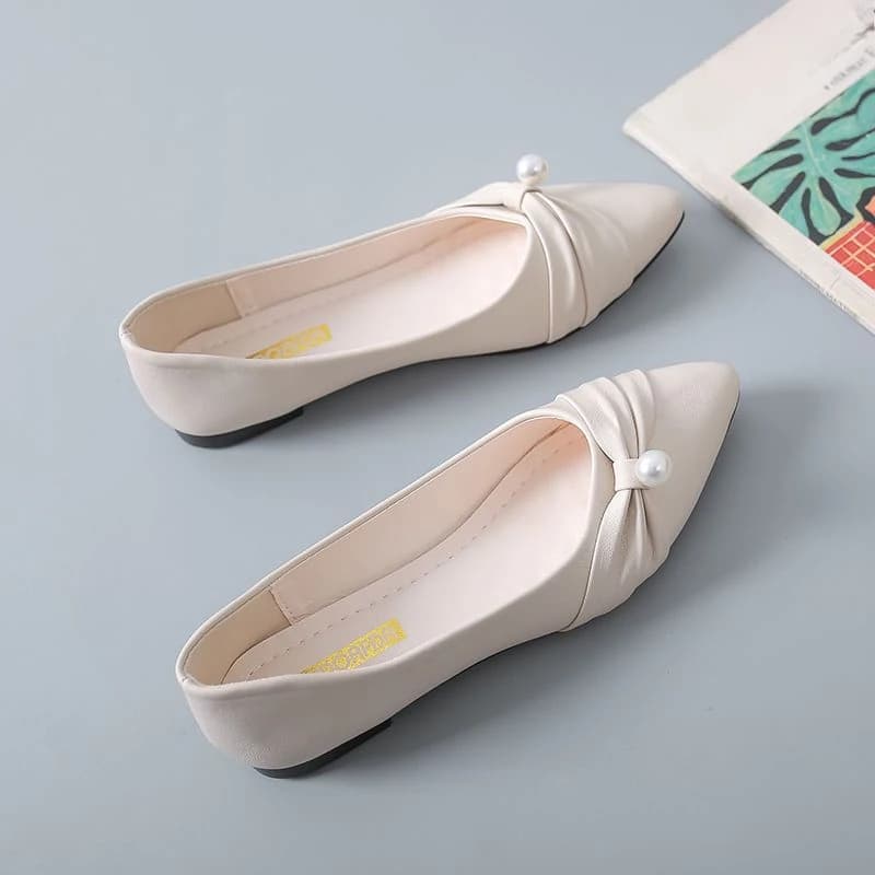 Shoes for Women Slip-on Pearl Low Heel Elegant Pointed Toe Woman Flats Stylish Lastest Genuine Mark Offer Korean Style Promotion