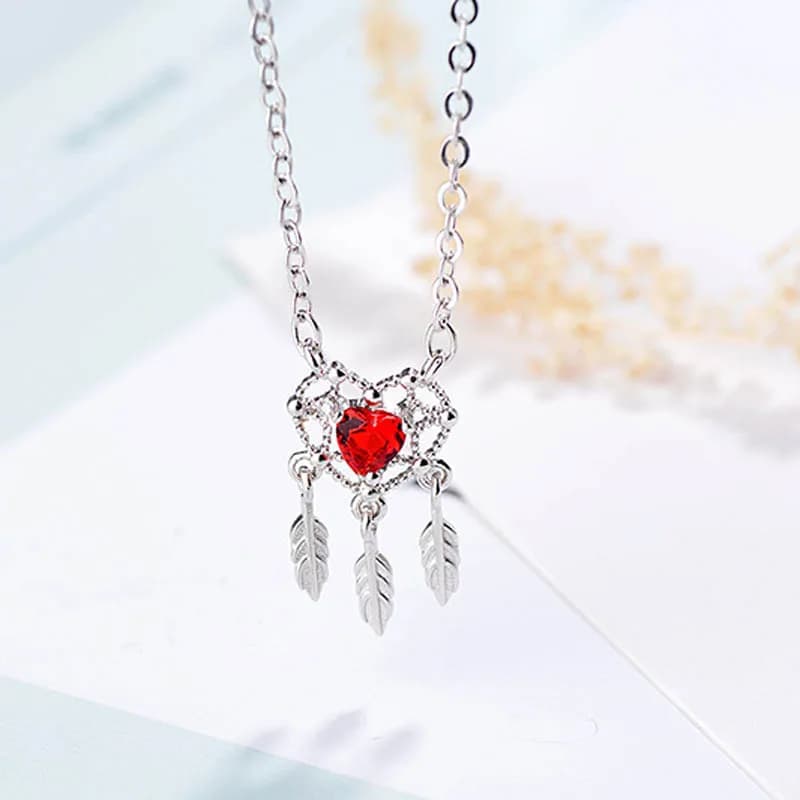 Dreamcatcher Pendant Choker Necklace for Women Red Heart Feathers Silver Plated Jewelry Gift for Ladies And Girls